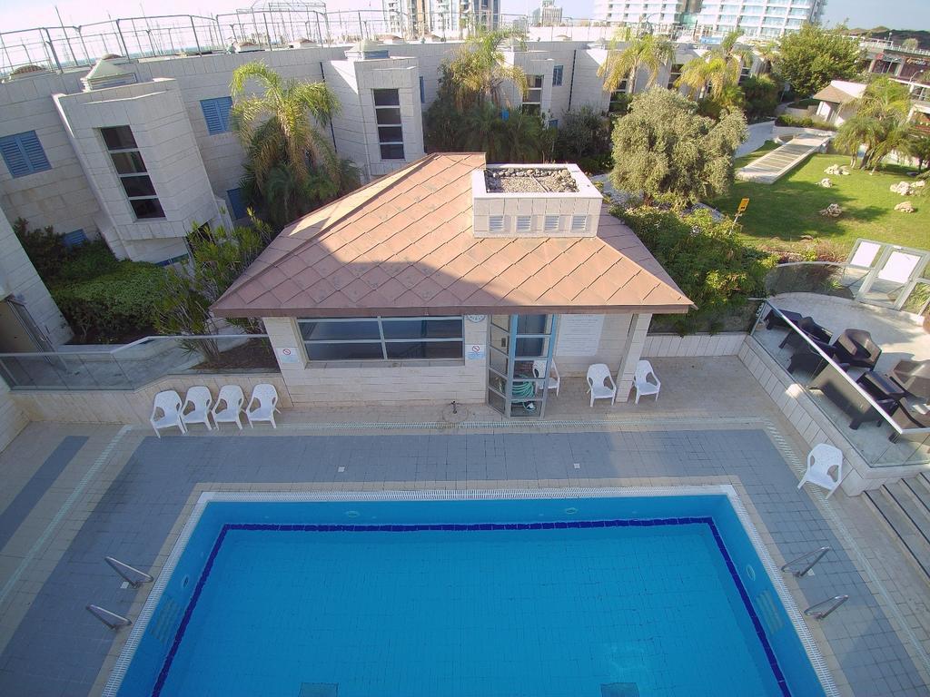 Israel Marina Village, Garden Vacation Apartment Herzelia Eksteriør bilde